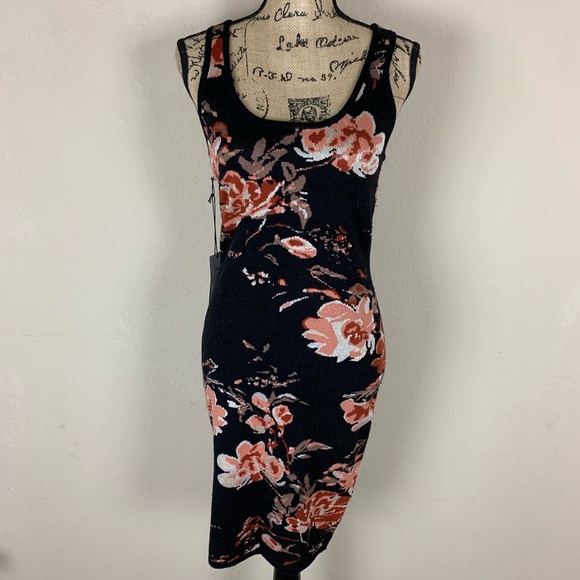 🌸 Host Pick Ali & Jay Sheath Dress (Size Small)🌸 - Picture 5 of 8